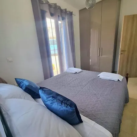 דירה Dionysia Livadia (Tilos)